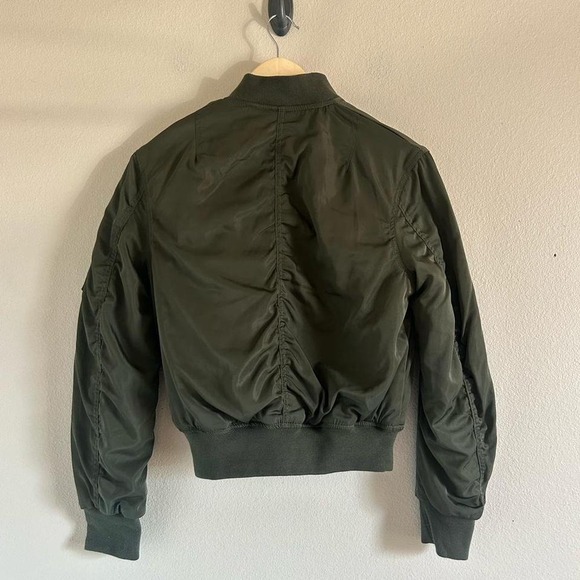 H&M DIVIDED green bomber jacket Size 6 - Picture 2 of 6